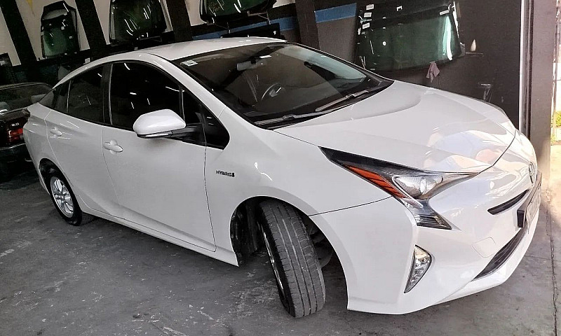 Toyota Prius Hybrid ...