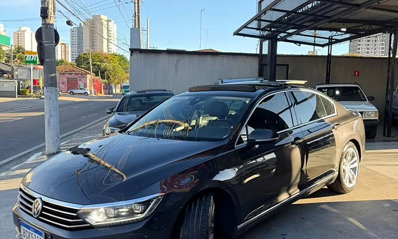 Volkswagen Passat Hi...