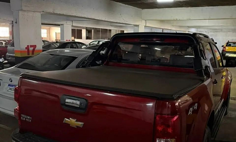 Chevrolet S10 Pick-U...