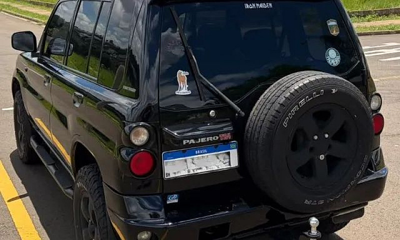 Mitsubishi Pajero Tr...
