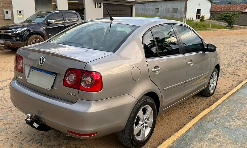 Volkswagen Polo Seda...