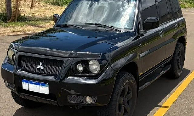 Mitsubishi Pajero Tr...