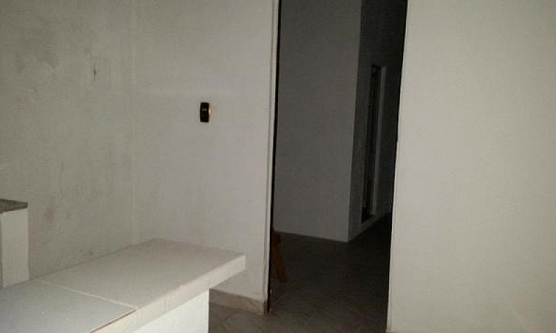 Aluga-Se Apartamento...