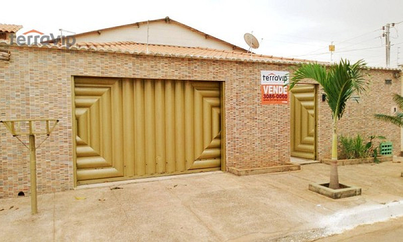 Casa Com 4 Dormitóri...