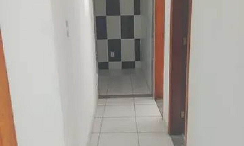 Alugo Casa Iraja 2 Q...