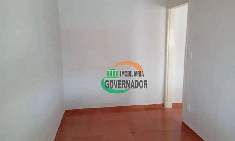 Casa Com 3 Quartos À...