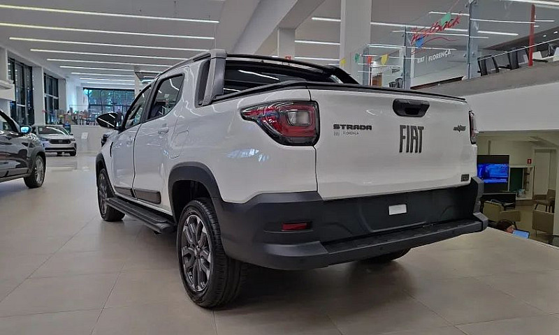 Fiat Strada Ultra 1....