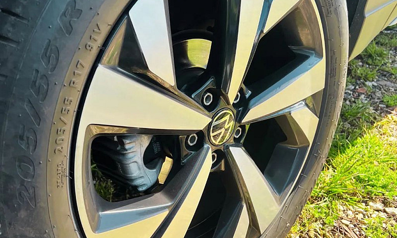 Volkswagen Nivus Hig...