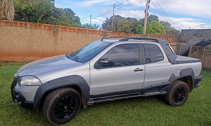 Fiat Strada Adventur...