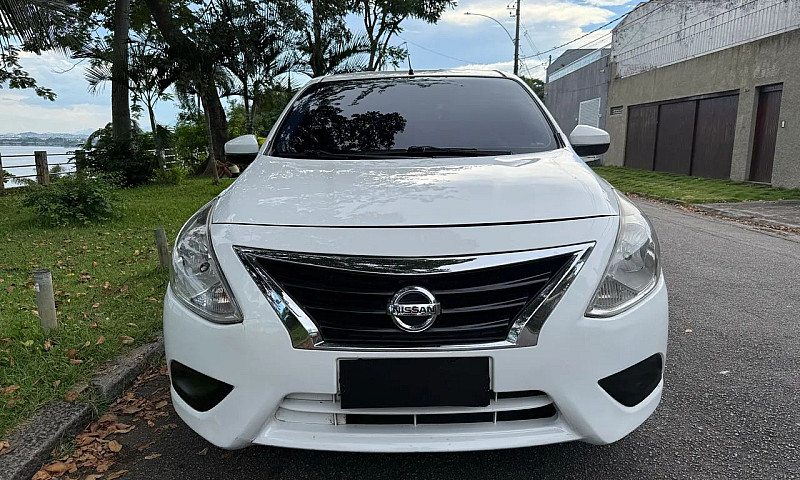 Nissan Versa 1.0 12V...