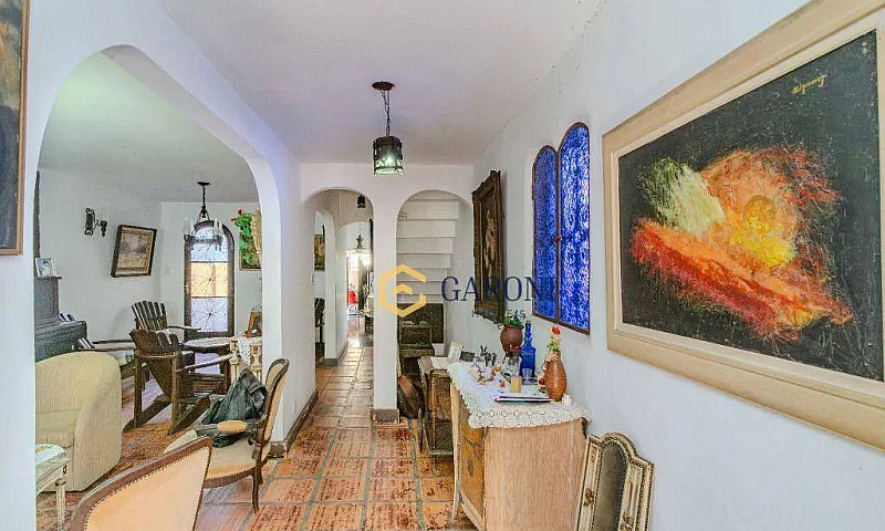 Casa Com 3 Dormitóri...