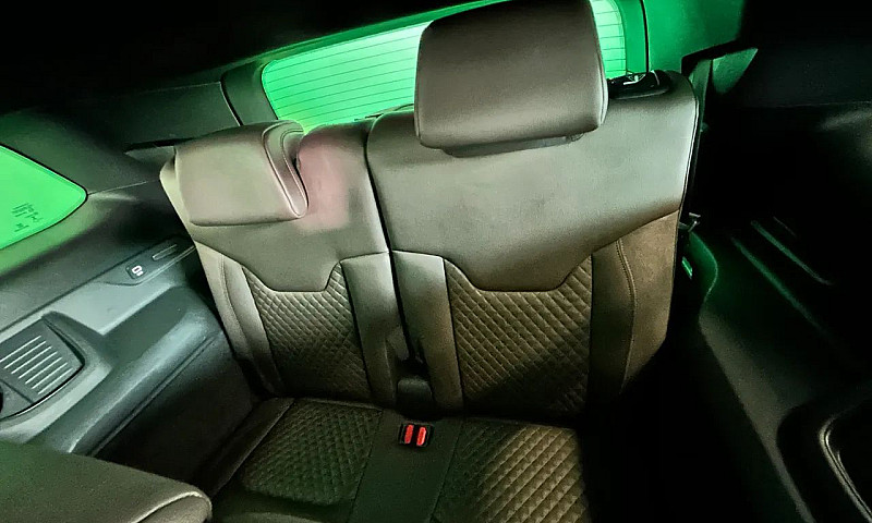 Jeep Commander Overl...