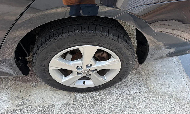 Toyota Corolla Gli 1...