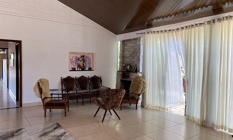 Casa Condomínio Fech...