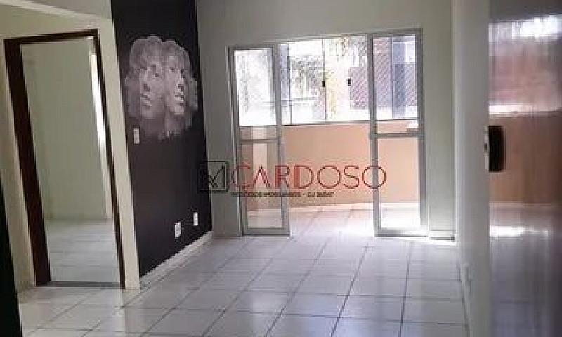 2 Quartos, Varanda, ...