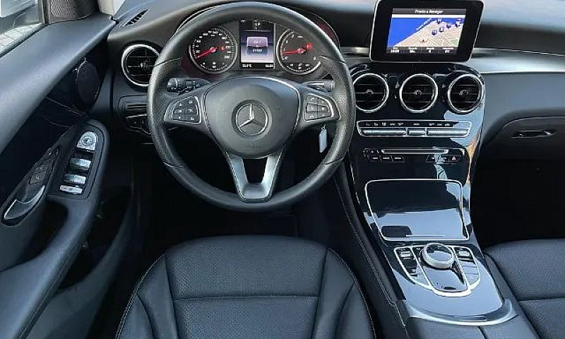 Mercedes-Benz Glc250...