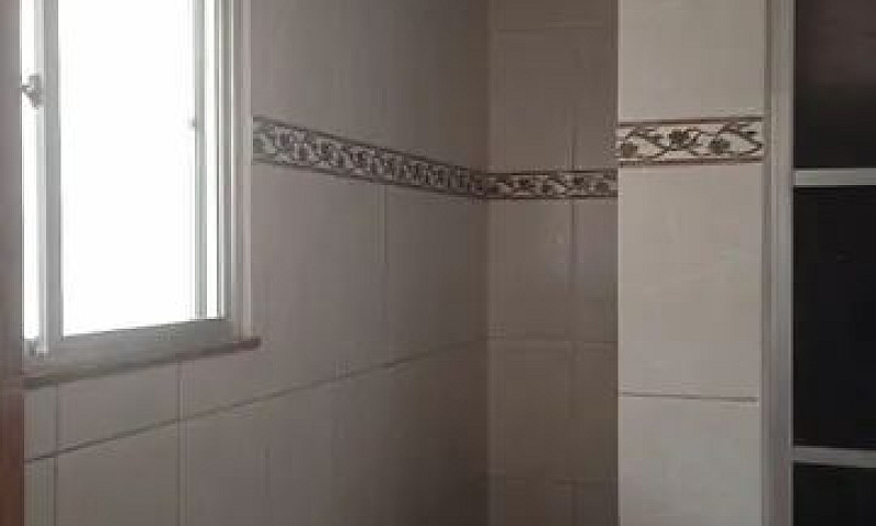 Alugo Casa. Saracuru...