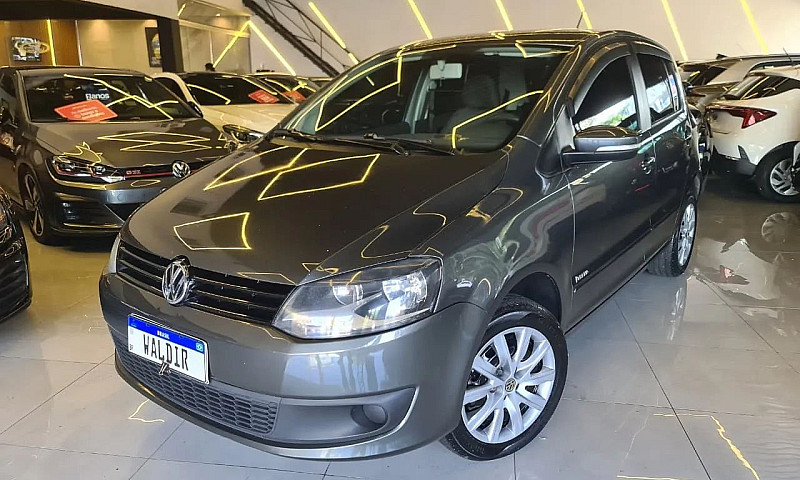 Volkswagen Fox 1.6 M...
