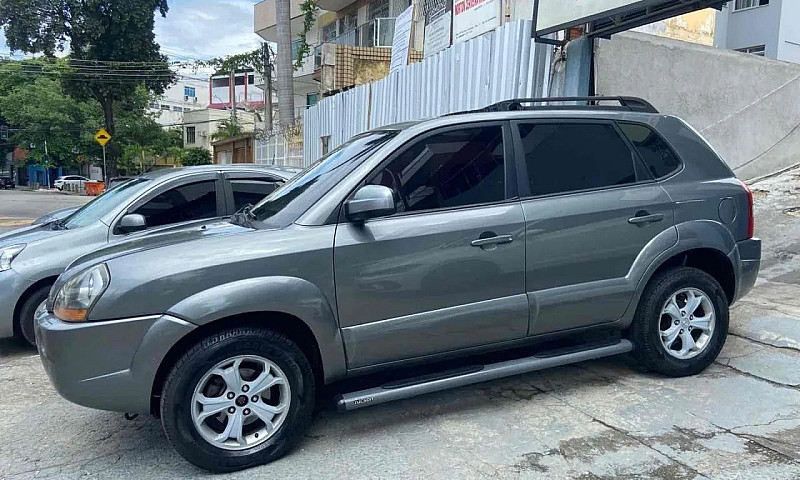 Hyundai Tucson 2.0 1...