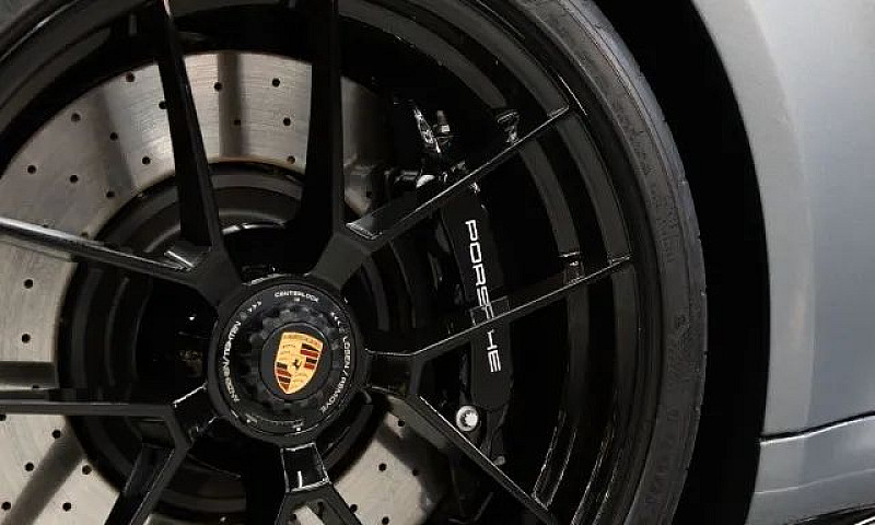 Porsche 911 Carrera ...