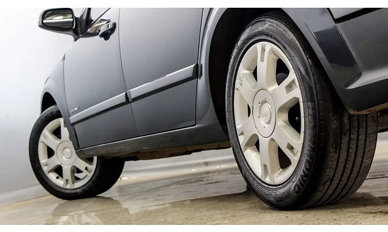 Chevrolet Vectra Ele...