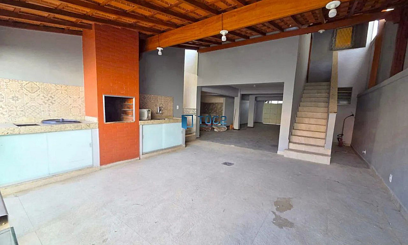 Casa Ampla Para Fins...