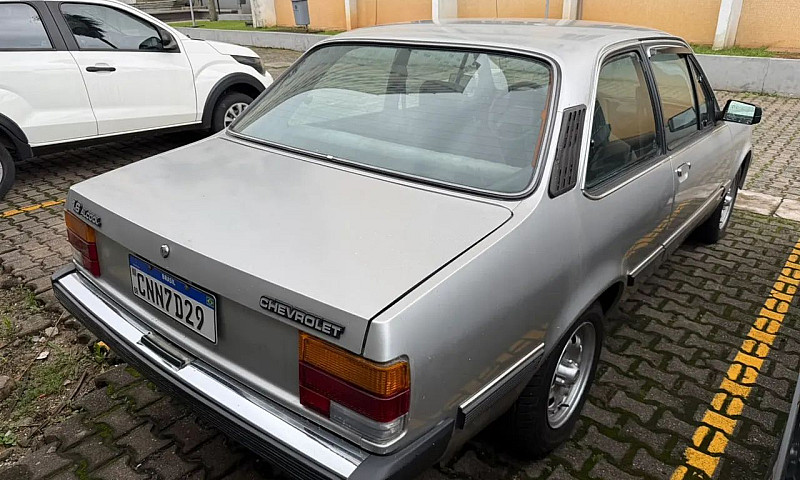 Chevrolet Chevette L...