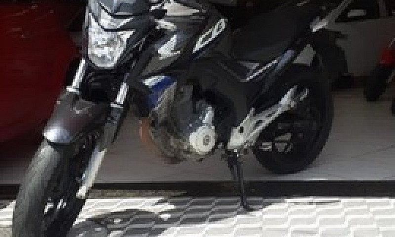 Honda Cb Twister 250...