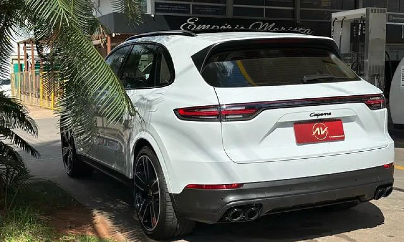 Porsche Cayenne 2022...