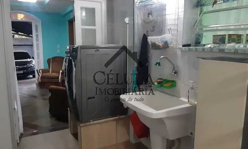 Casa Em Condomínio-À...