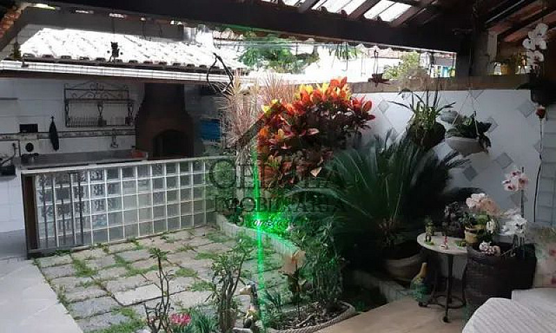 Casa Em Condomínio-À...