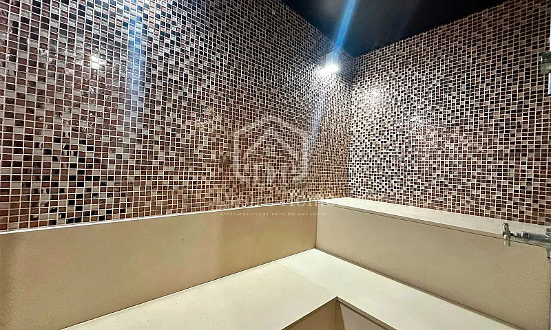 Cobertura Com 4 Suít...