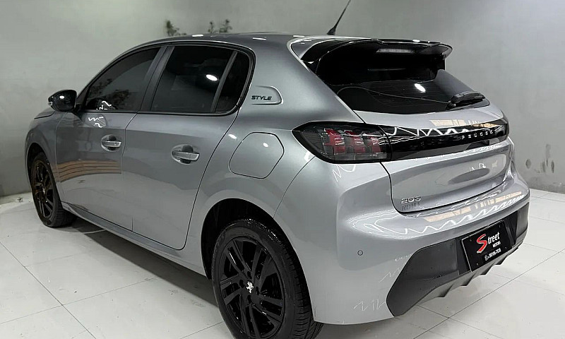 Peugeot 208 Style 1....