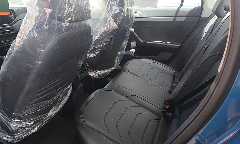 Volkswagen Virtus Co...