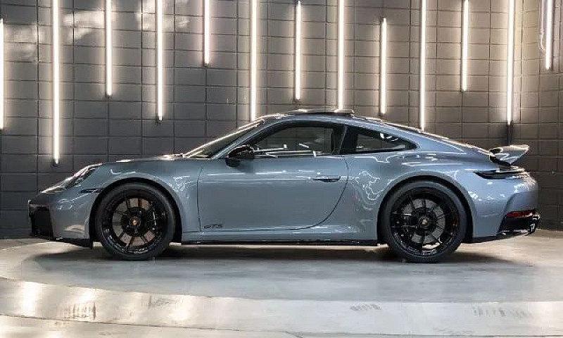 Porsche 911 Carrera ...