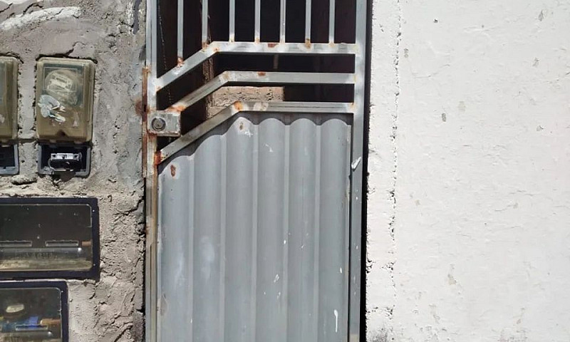 Casa Com 2 Quartos C...