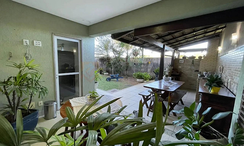 Linda Casa Em Colina...