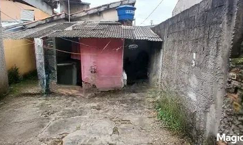 Casa Com 2 Dormitóri...