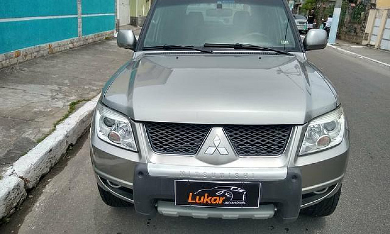 Mitsubishi Pajero Tr...