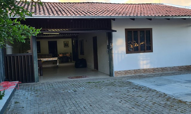 Casa Residencial Em ...