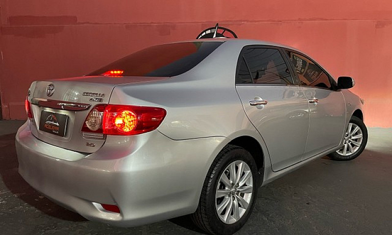 Corolla Altis Aut 13...
