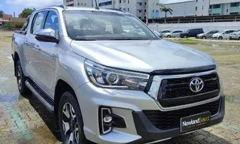 Toyota Hilux 2.8 Srx...