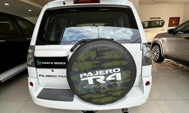 Mitsubishi Pajero Tr...