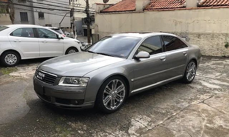 Audi A8 4.2 Quattro ...