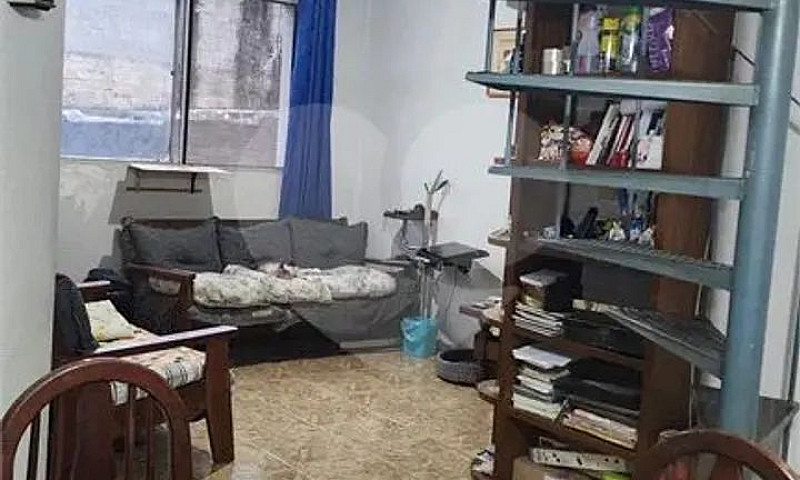 Cobertura Com 2 Quar...