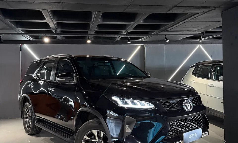 Toyota Hilux Sw4 Srx...
