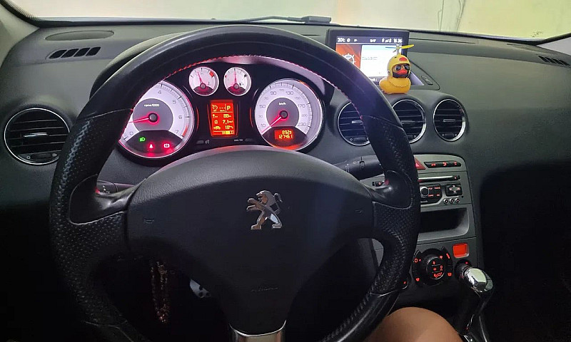 Peugeot 408 Sedan Gr...