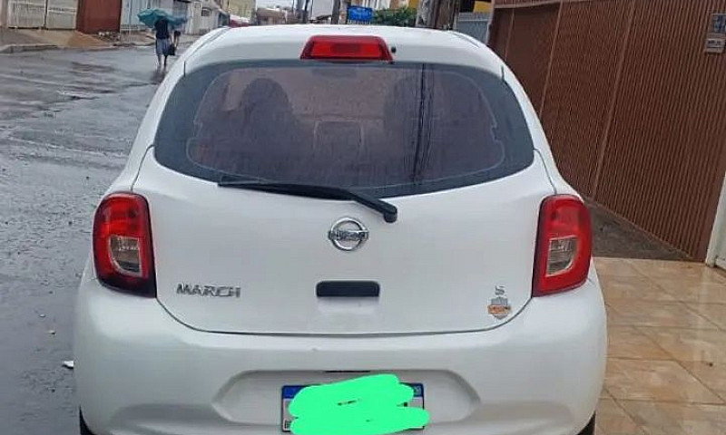 Nissan March S 1.0 1...