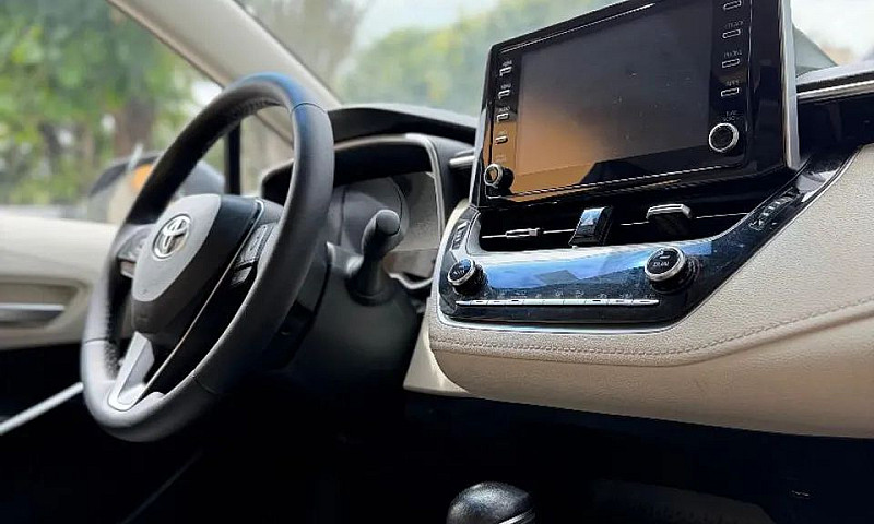 Toyota Corolla Altis...