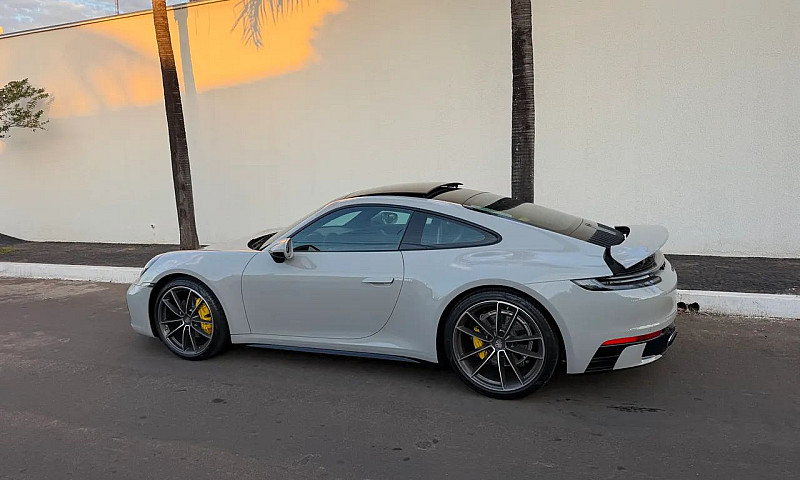 Porsche 911 Carrera ...